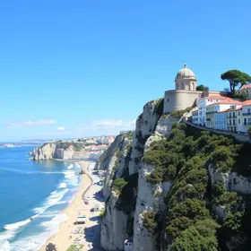 Voe para Lisboa a partir de R$ 1.074 ou 43 mil milhas LATAM Pass