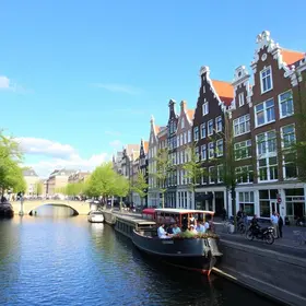 voe para amsterdam